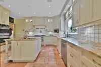 3836 197 STREET - thumbnail 6