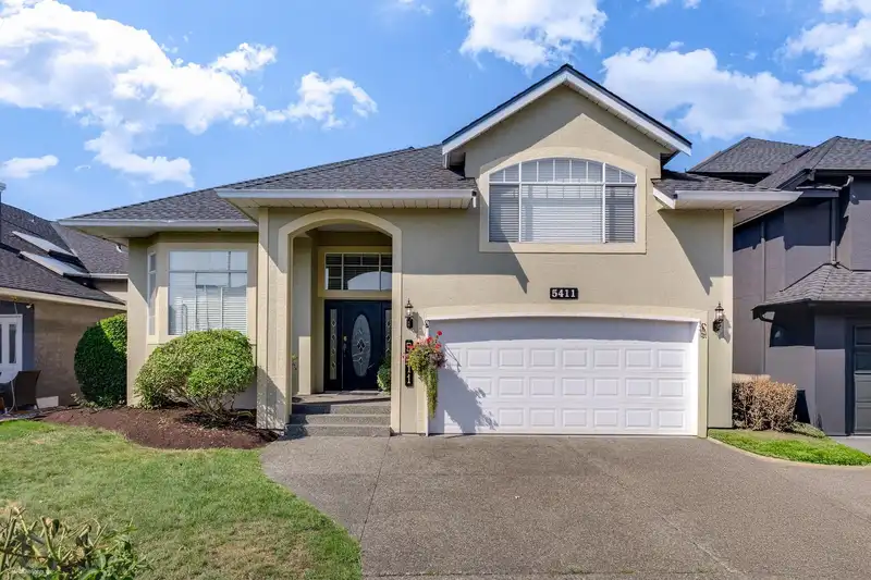 5411 MCCOLL CRESCENT - photo 1 of 31