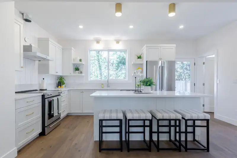 2469 BECK ROAD - photo 2 of 40