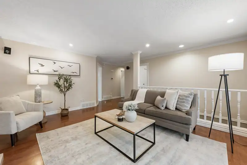 24813 122 AVENUE - photo 2 of 40