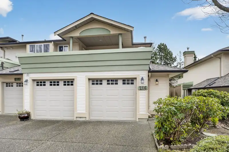 216 13888 70 AVENUE - photo 1 of 40