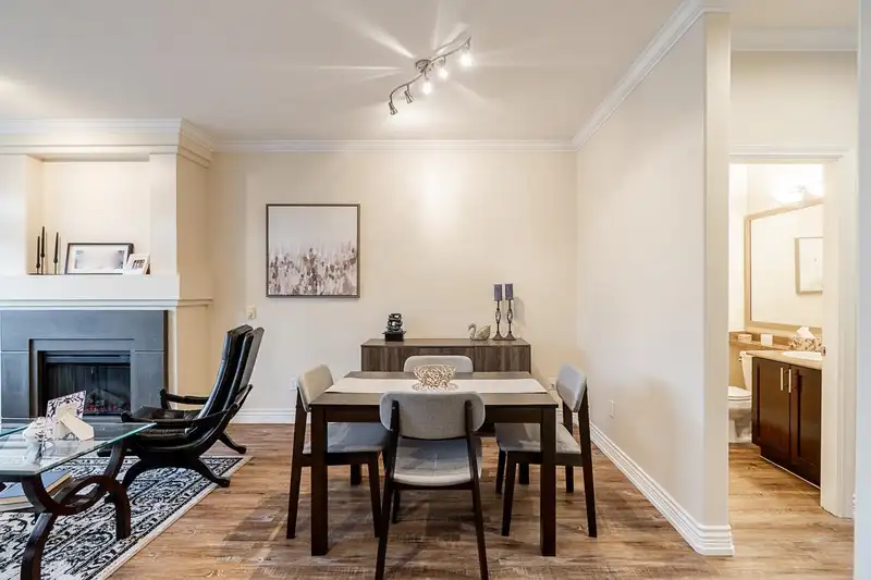 40 19330 69 AVENUE - photo 4 of 35