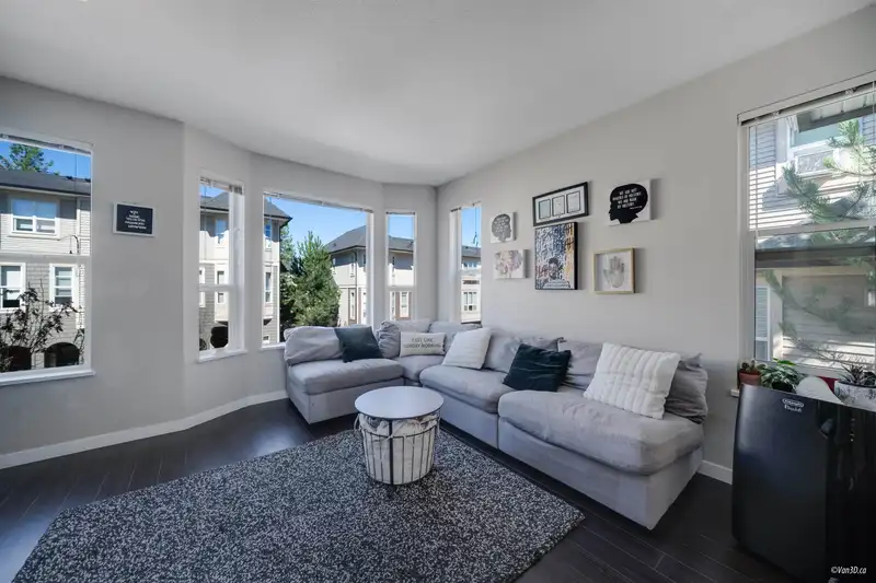 63 7938 209 STREET - photo 1 of 40