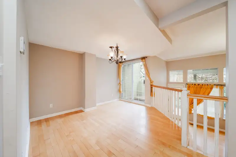 227 WATERLEIGH DRIVE - photo 4 of 39