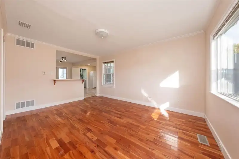 3211 CATALINA CRESCENT - photo 2 of 33