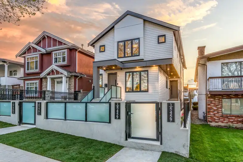 1 5459 RHODES STREET - photo 1 of 32