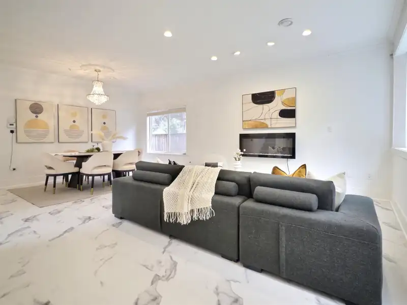 2709 W 37TH AVENUE - photo 4 of 30