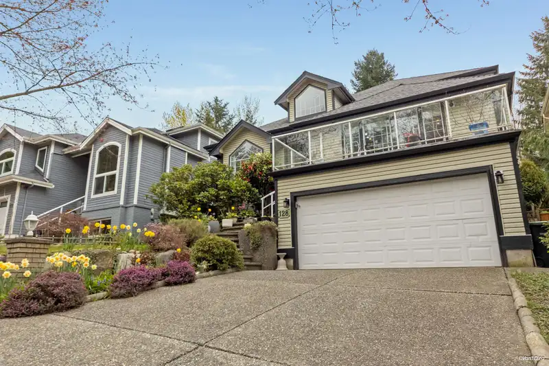 128 PARKSIDE DRIVE - photo 1 of 38