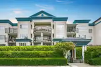 205 20727 DOUGLAS CRESCENT - thumbnail 1