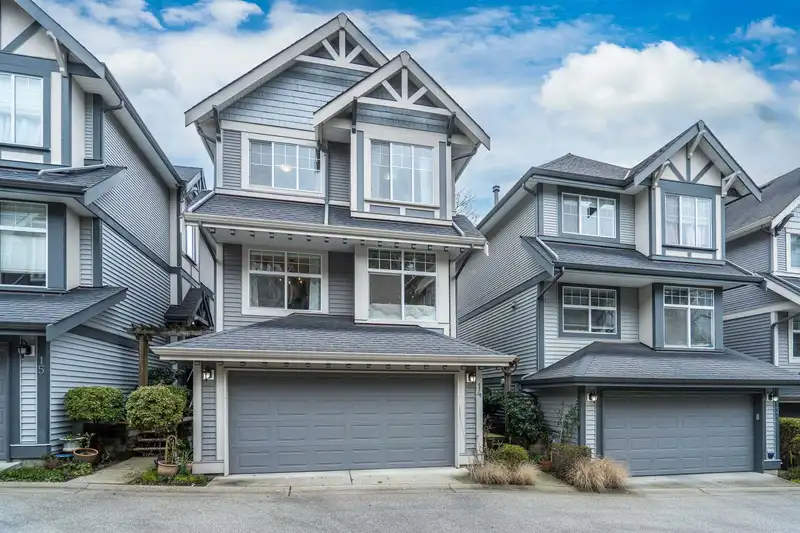 14 20589 66 AVENUE - photo 2 of 40