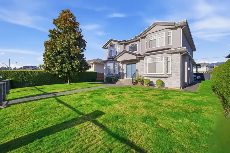 6549 DUNNEDIN STREET - photo 2 of 40