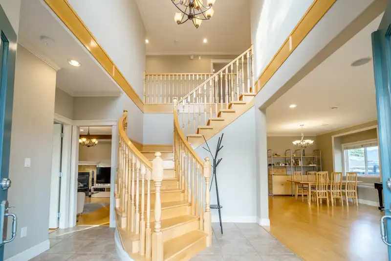 6549 DUNNEDIN STREET - photo 4 of 40