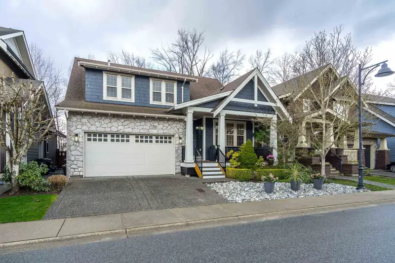 9401 WASKA STREET - photo 1 of 39