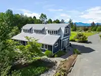 10376 MCKINNON CRESCENT - thumbnail 3