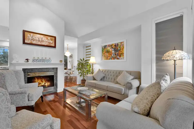 7450 147 STREET - photo 4 of 39