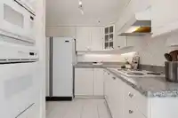 18D 338 TAYLOR WAY - thumbnail 13