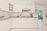 18D 338 TAYLOR WAY - thumbnail 9