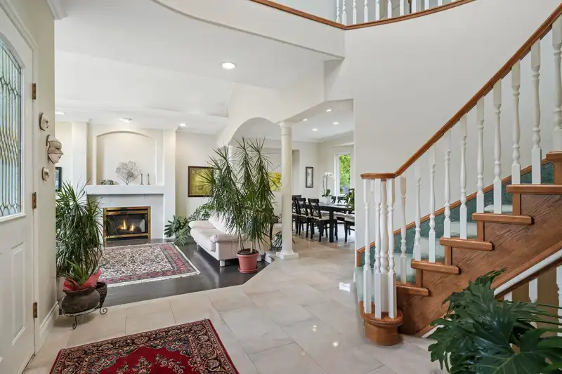 220 FERN DRIVE - photo 4 of 40