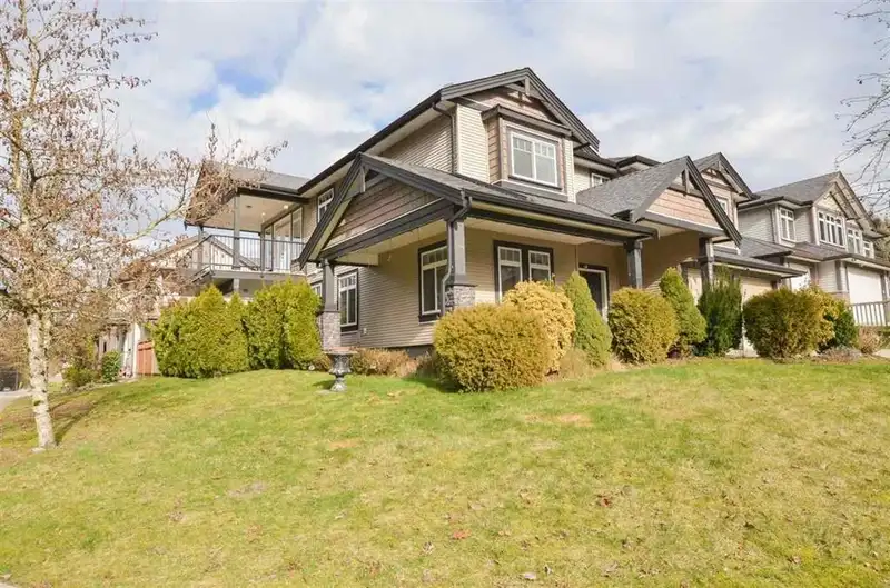 24905 108A AVENUE - photo 1 of 18