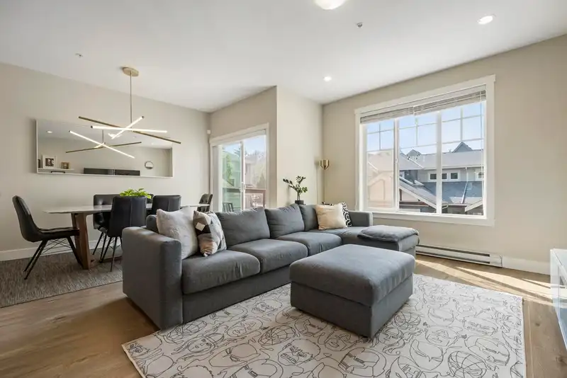 141 20498 82 AVENUE - photo 3 of 38