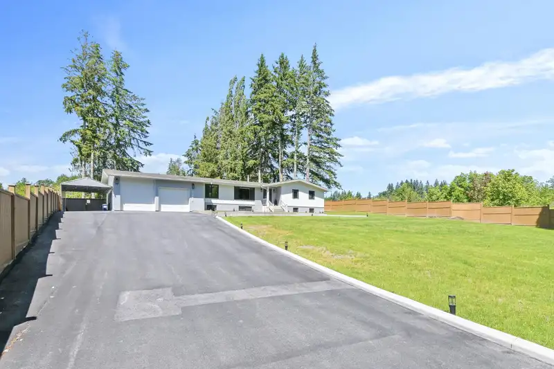 23111 48 AVENUE - photo 3 of 40