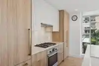 206 2325 EMERY COURT - thumbnail 9