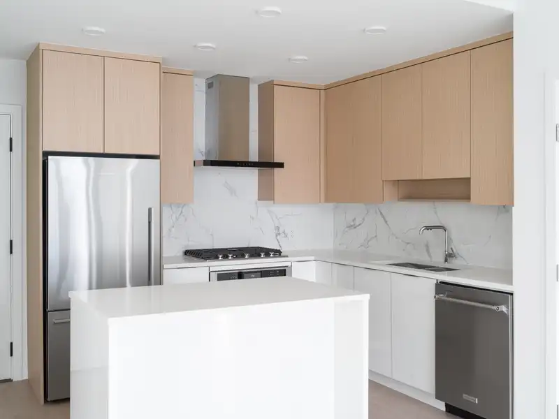 2407 699 WHITING WAY - photo 2 of 9