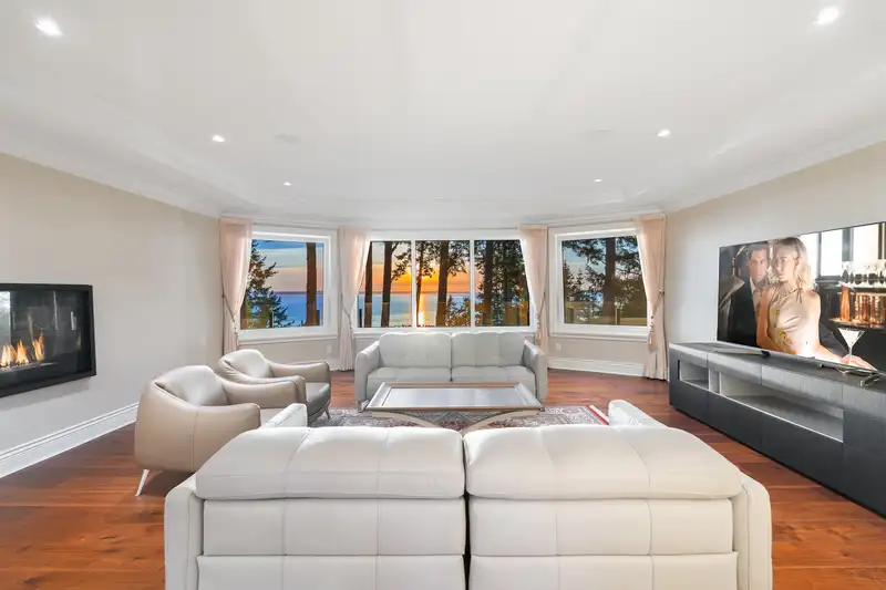 1455 126A STREET - photo 3 of 32