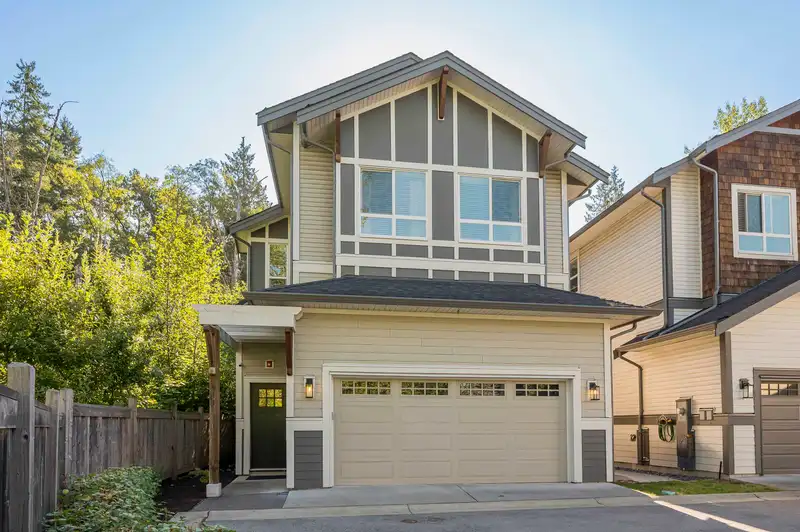 111 8217 204B STREET - photo 1 of 40