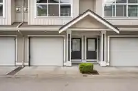 37 20460 66 AVENUE - thumbnail 3