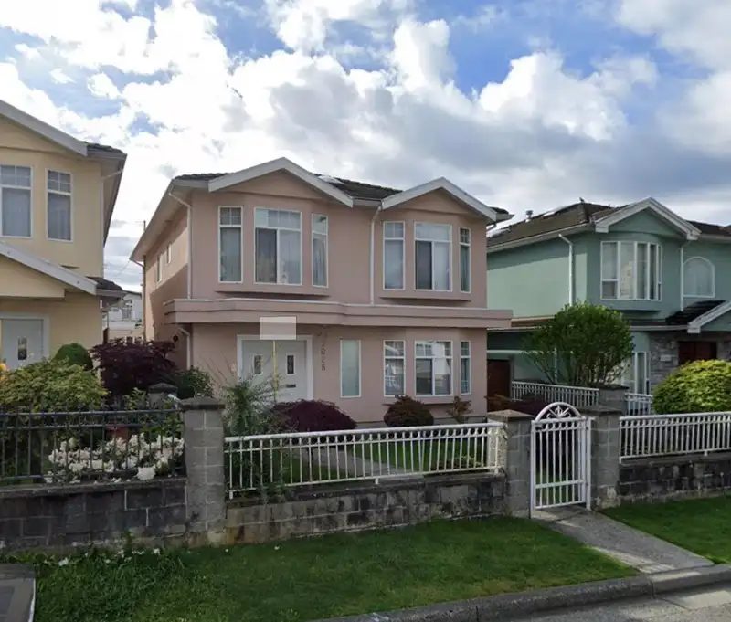 5028 PAYNE STREET - photo 1 of 6