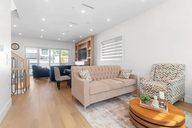 7662 FRENCH STREET - photo 3 of 39