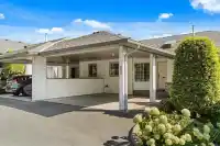 31 3351 HORN STREET - thumbnail 2