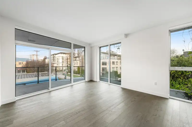 302 2888 ARBUTUS STREET - photo 3 of 40