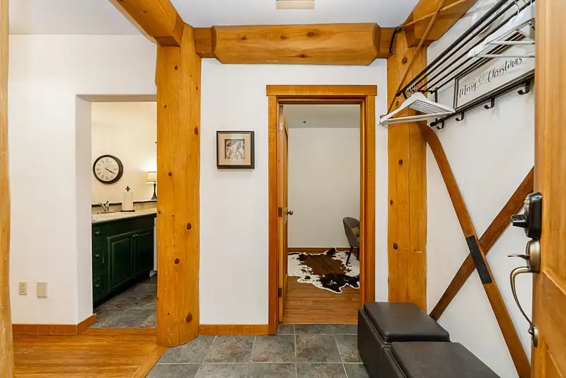 5 2240 NORDIC DRIVE - photo 3 of 40
