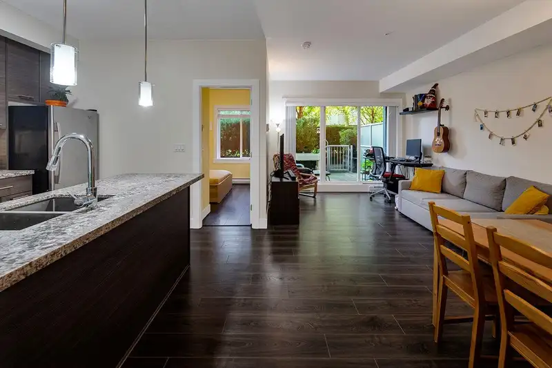 106 7377 14TH AVENUE - photo 2 of 33