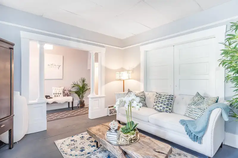 136 W 12TH AVENUE - photo 1 of 40