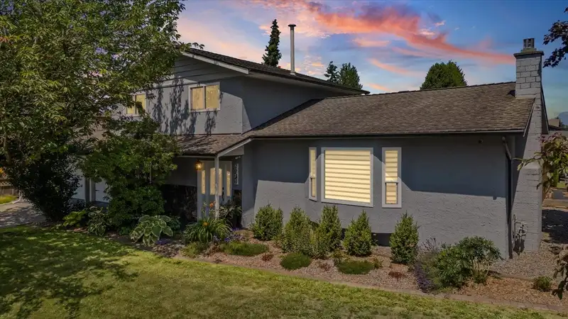 26549 29B AVENUE - photo 3 of 40