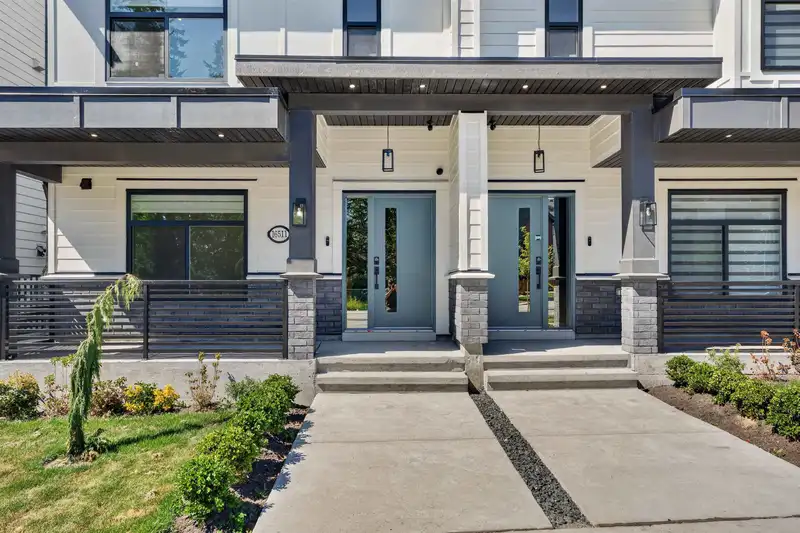 16511 20 AVENUE - photo 3 of 34