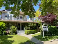 421 KELLY STREET - thumbnail 2