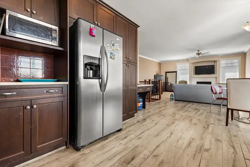 5726 KESTREL DRIVE - photo 4 of 32