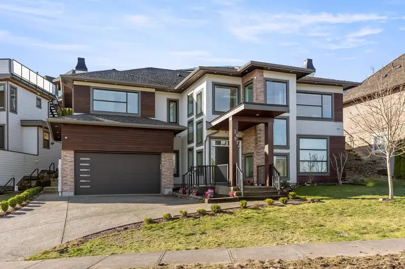 2697 AQUILA DRIVE - photo 1 of 40