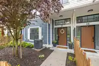 27 20327 72B AVENUE - thumbnail 2
