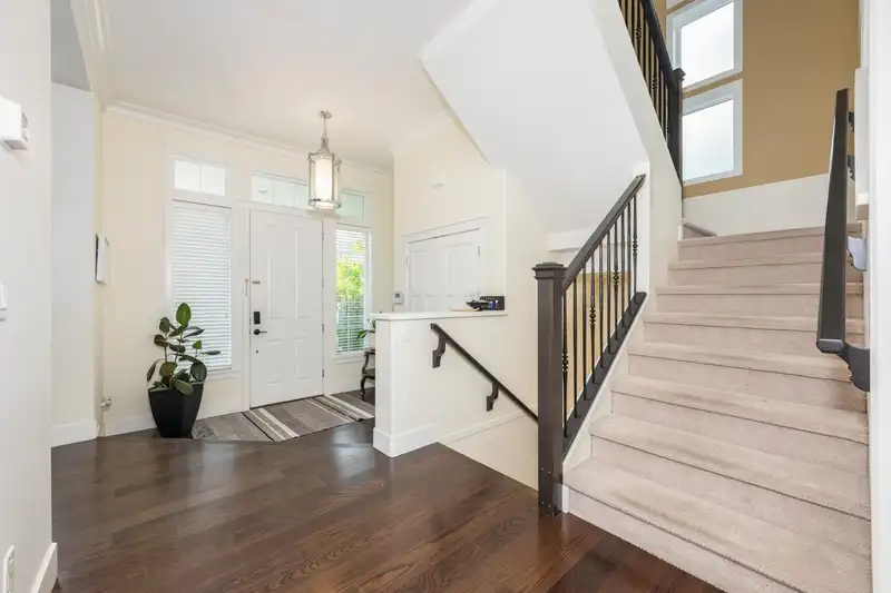 16148 28A AVENUE - photo 3 of 33