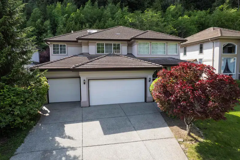 1722 SUGARPINE COURT - photo 1 of 24