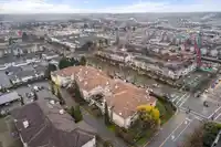 402 19721 64 AVENUE - thumbnail 32