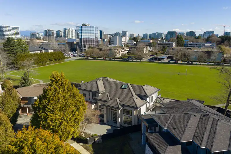 6100 ALTA COURT - photo 2 of 39