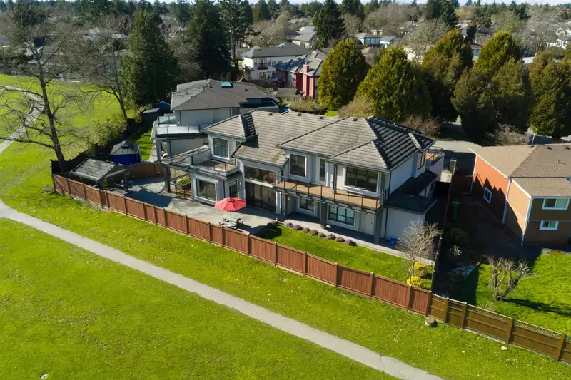 6100 ALTA COURT - photo 3 of 39