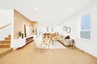 16477 20 AVENUE - thumbnail 3