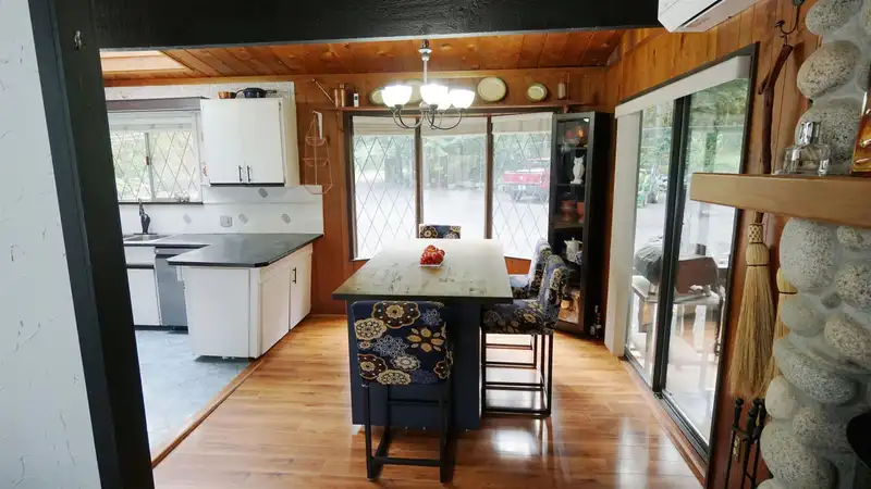 25855 112 AVENUE - photo 4 of 31